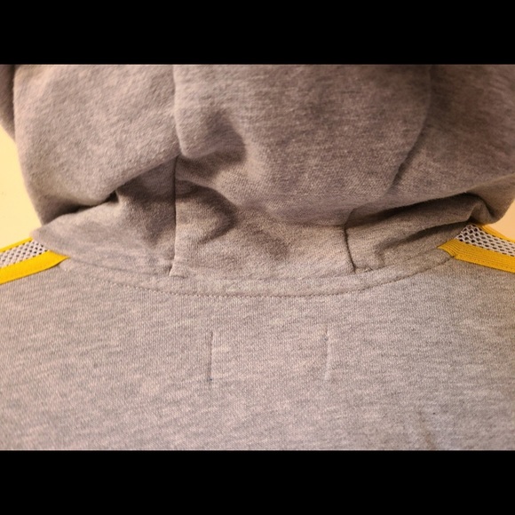 Set - Picture 2 of 4